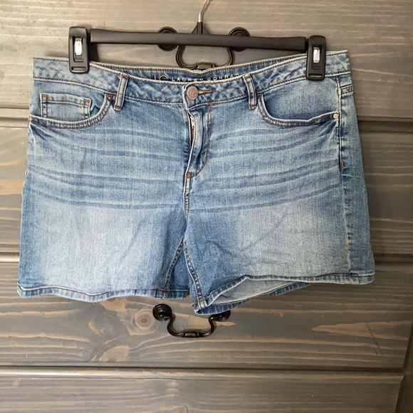 LC Lauren Conrad Pants - LC Lauren Conrad Jean Shorts 🩳